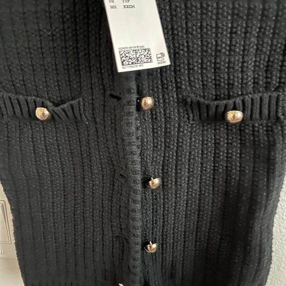 Black Knit shirt with Gold Buttons - Picture 5 of 6